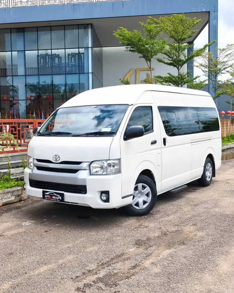 TOYOTA HIACE (PUTIH) TYPE COMMUTER 2.5 M/T (2019)