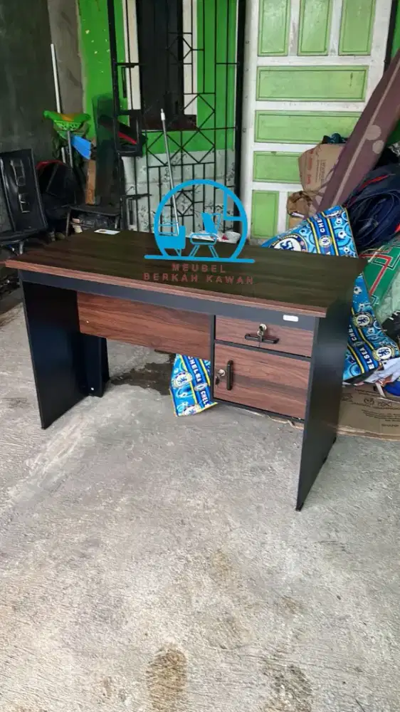 Diskon Meja Kantor Minimalis