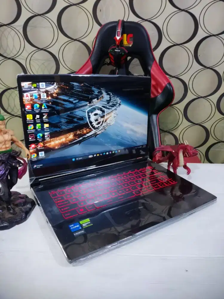 MSI Thin 15 XR MULUS LIKE NEW FULLSET BOX [GEN 12] RAM 8Gb SSD 512GB