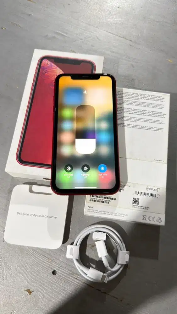 Iphone Xr Red 128GB Resmi Ibox Mulus Lengkap