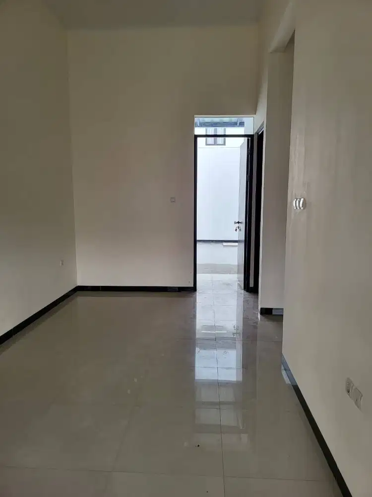 Dijual Rumah di Taman Kopo Indah Bandung Siap Huni