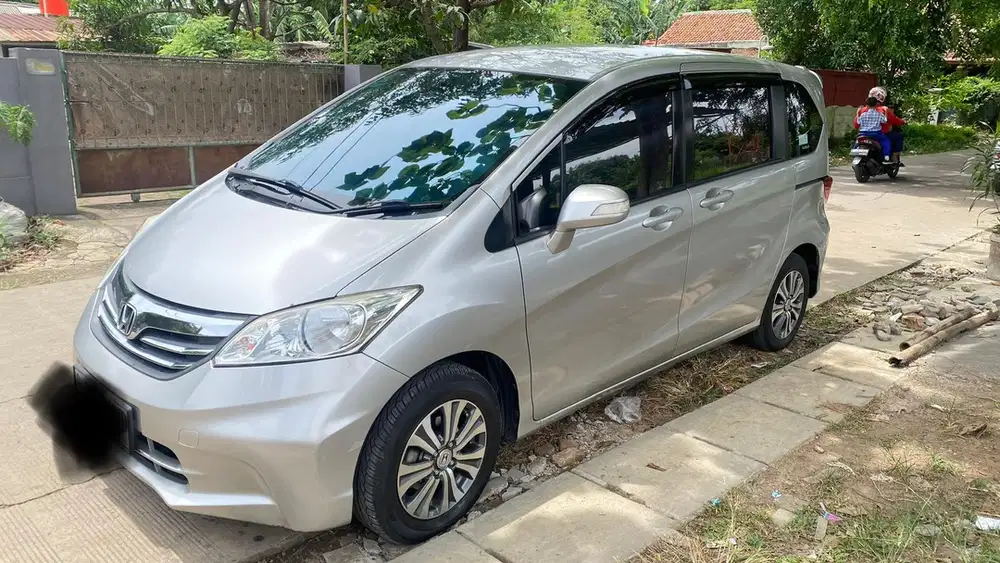 Honda Freed 2013 Bensin