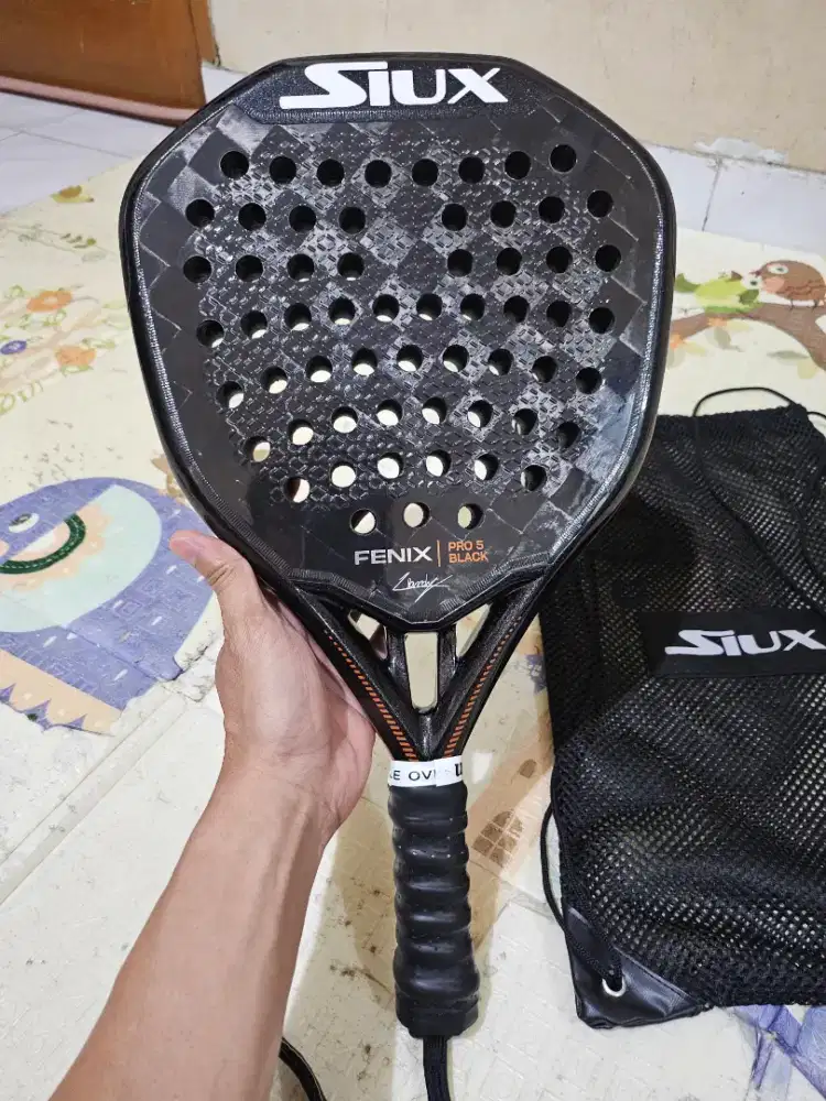 Siux fenix pro 5 black - raket padel carbon