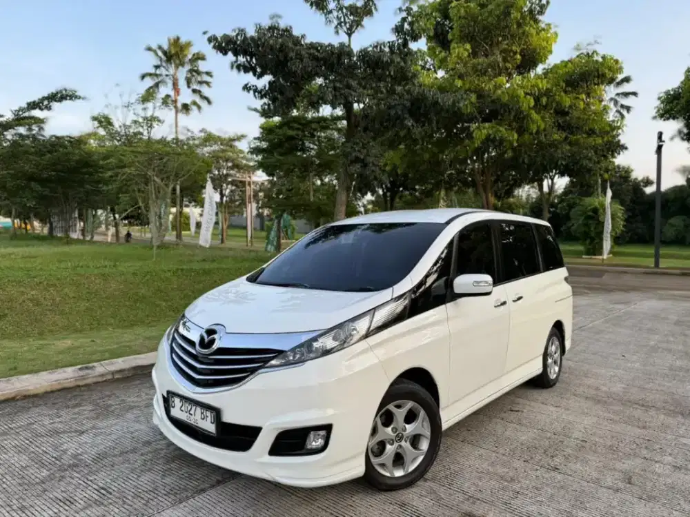 Mazda Biante Skyactiv 2015 Putih