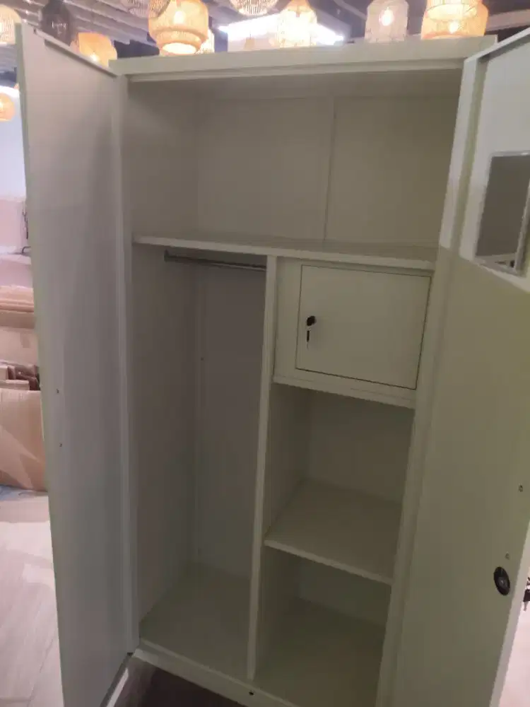 LEMARI BESI MINIMALIS 2 PINTU