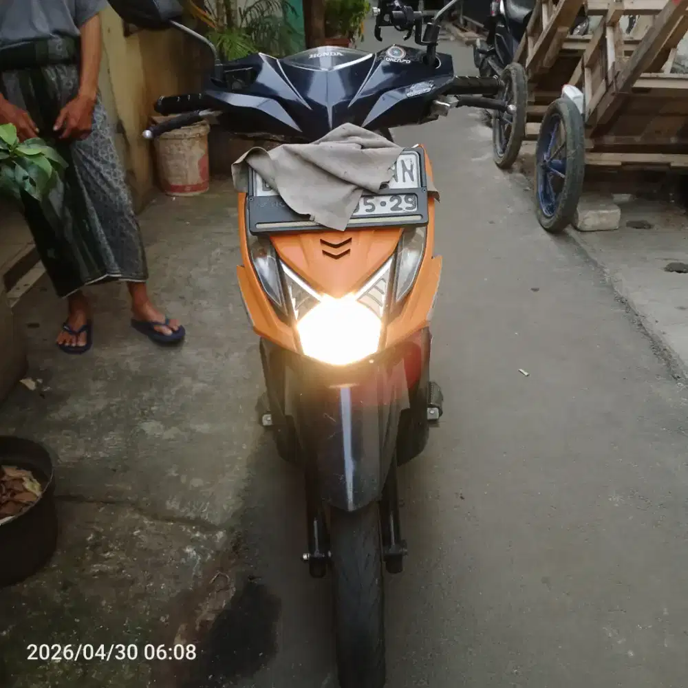 Di jual motor beat fi stater kasar tahun 2014 lengkap