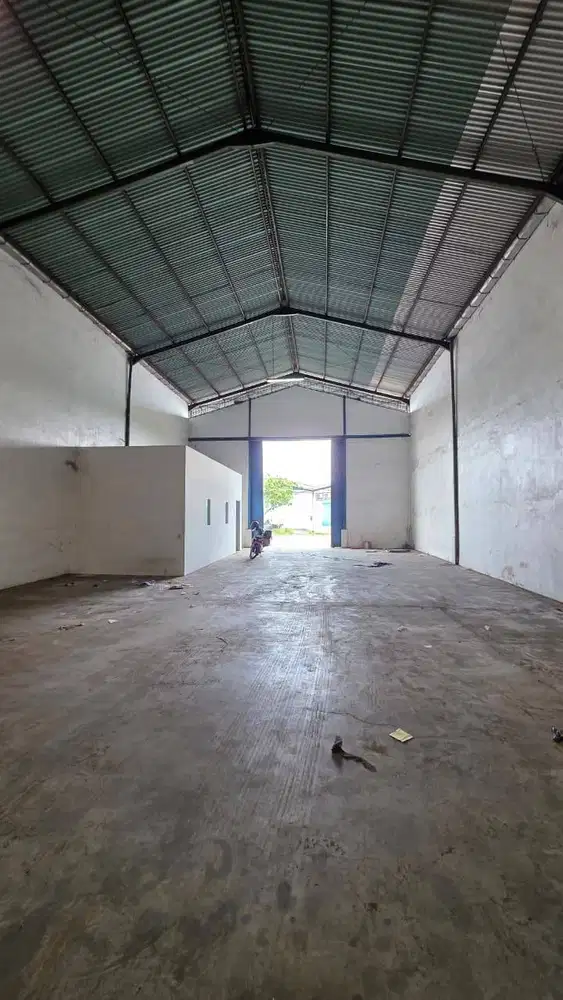 Dijual Gudang Margomulyo Permai Bebas Banjir Siap Pakai Ada Kantor
