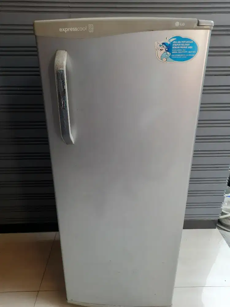 FREZEER LG RAK 6.