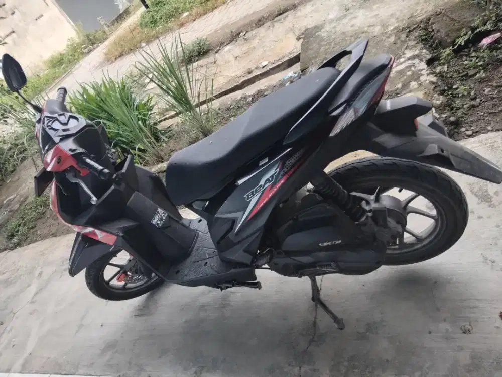 Honda beat mwrah hitam