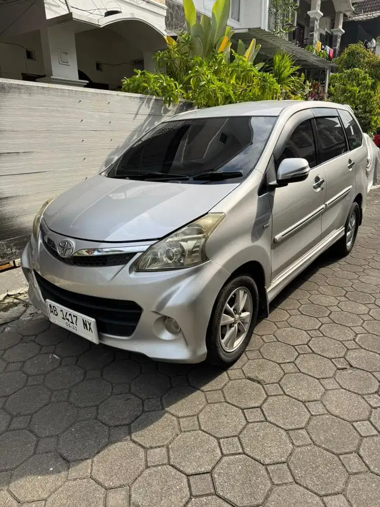 Toyota Avanza Veloz 1.5 AT