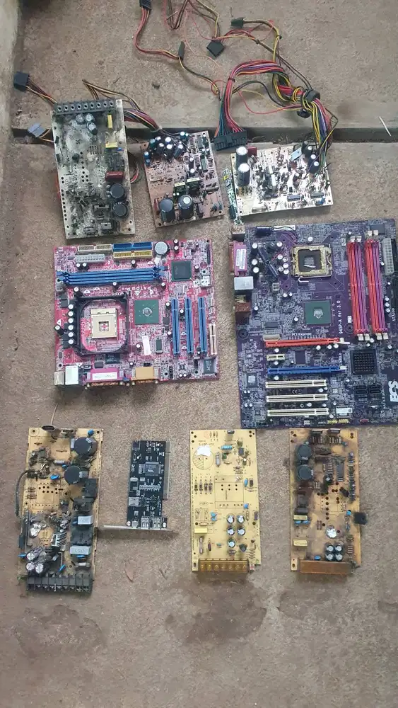 Terima komputer alat elektronika bekas