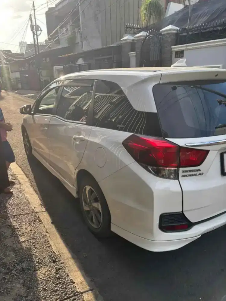 Honda mobililo 2017