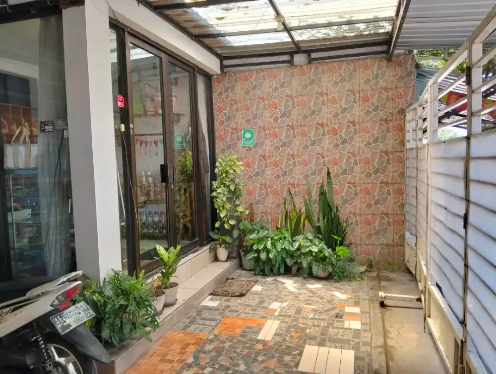 Disewakan ruang usaha Strategis di jl.Raya Solo Jiwan Madiun