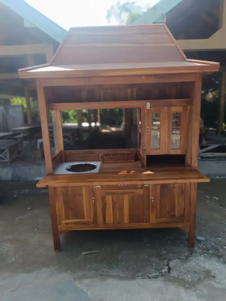 Gerobak bakso pakai joglo