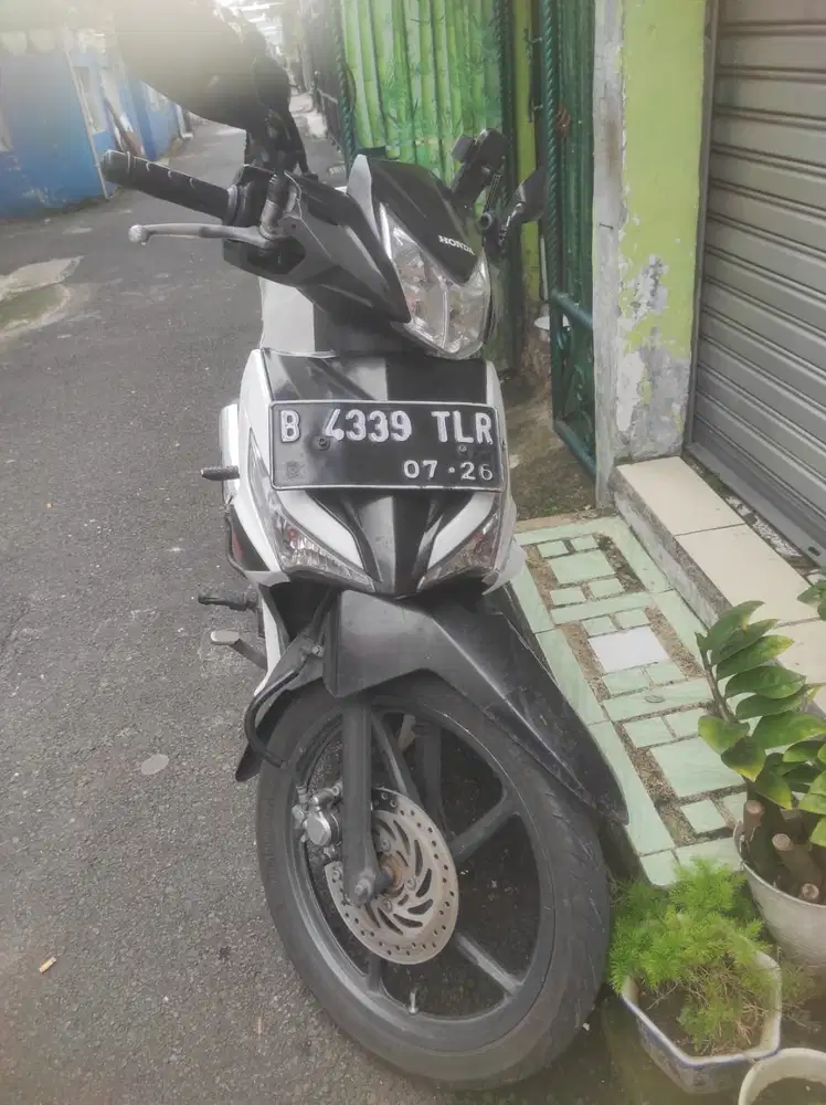Supra X 125 tahun 2016