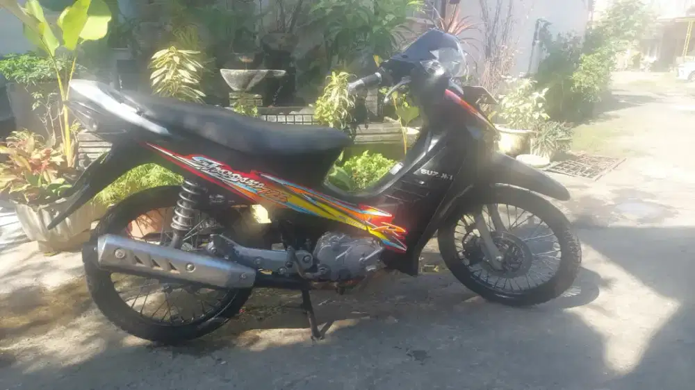 SUZUKI SHOGUN  R 125 CC THN 2005