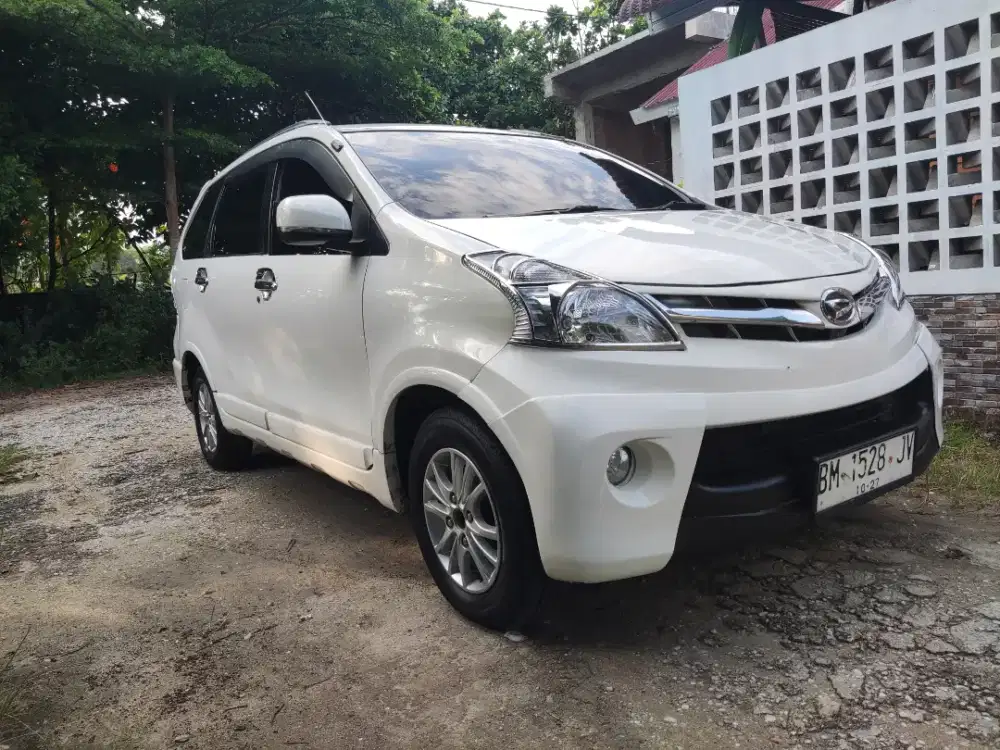 Xenia R attivo 2012. Cantik tanpa PR