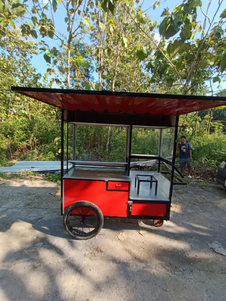 Gerobak besi buat jualan serba guna