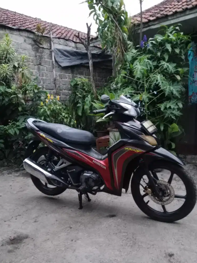 Honda blade 2011 kumplit