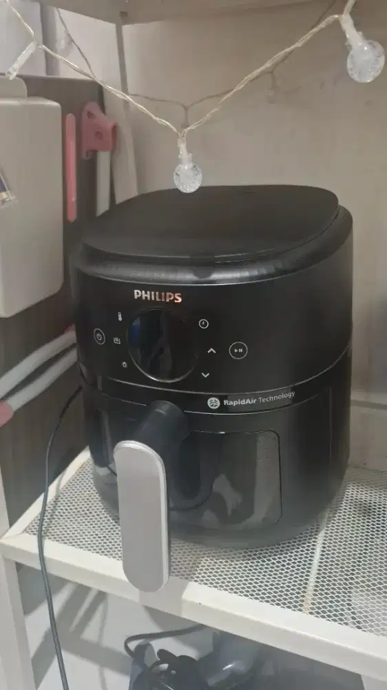 Philips Digital Air Fryer NA211 3.2 L Hitam (Bekas)