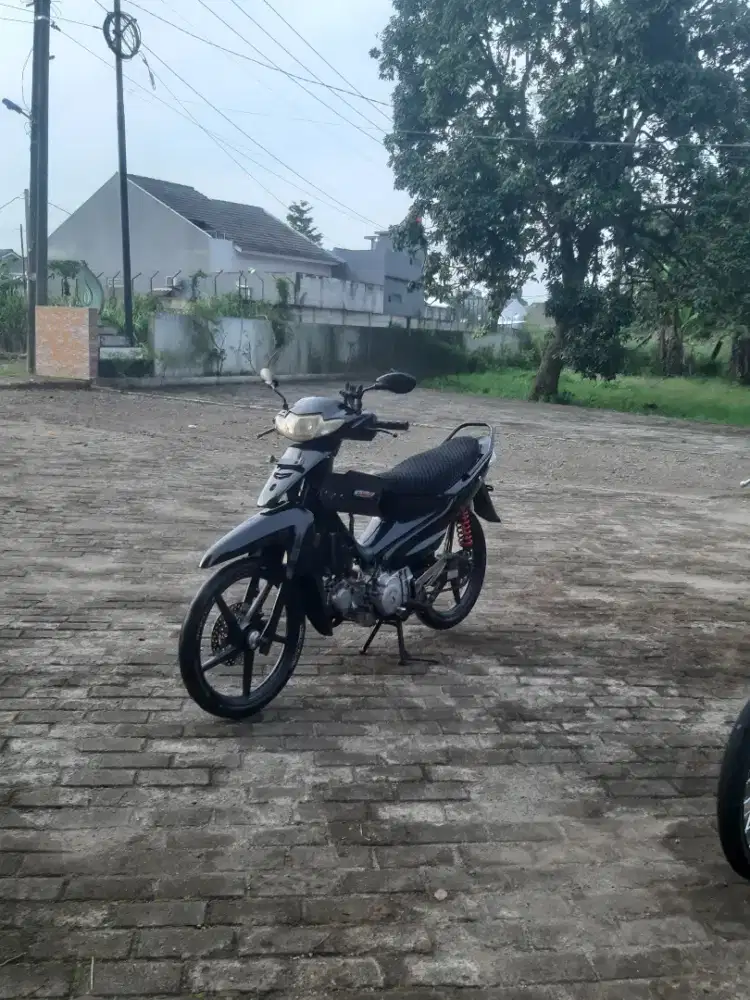 Di jual motor Suzuki smash lama