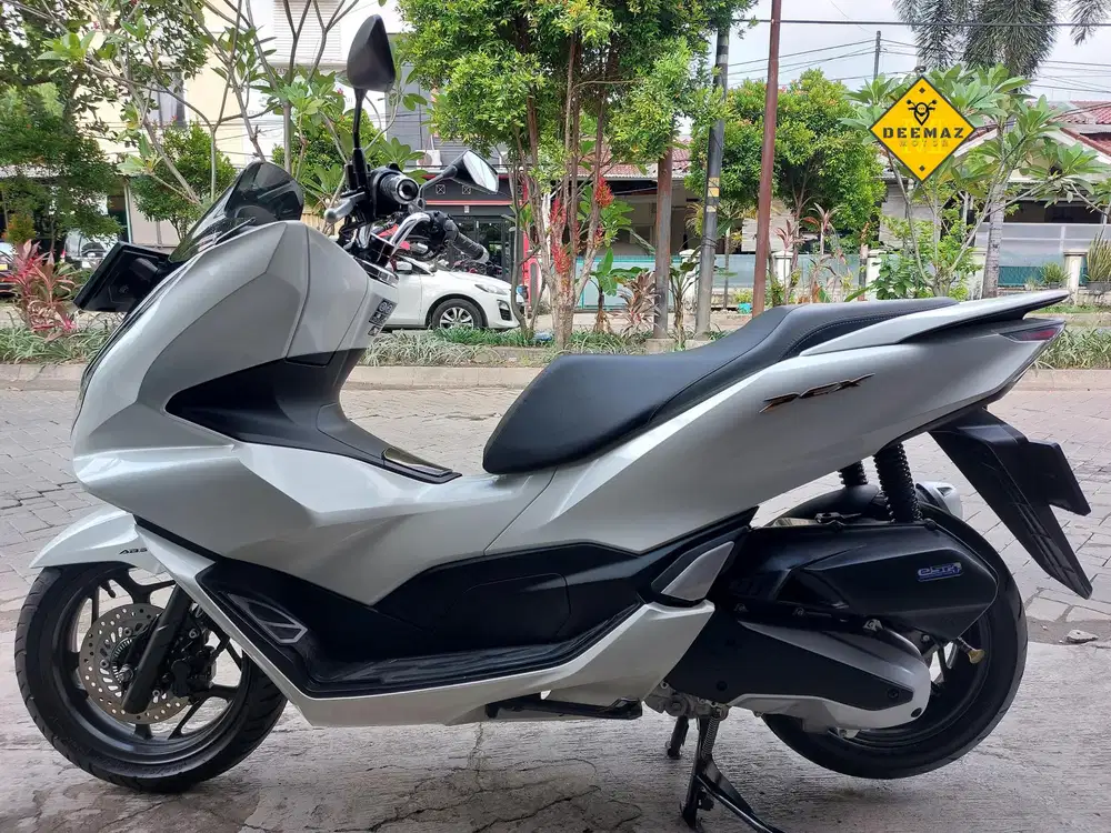 (DP 300 Rb)‼️ PCX 160 ABS Putih 2022 Cash, Kredit & Tukar Tambah