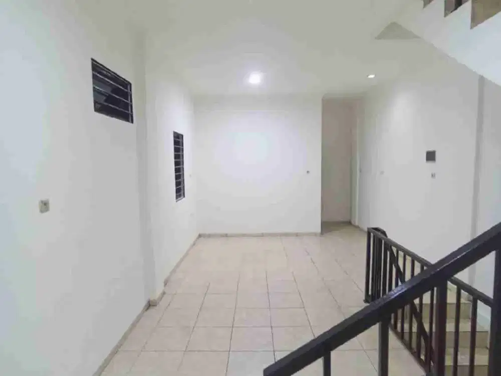 Ruko Bagus 2 Lantai Siap Huni di Duri Selatan Jakarta Barat