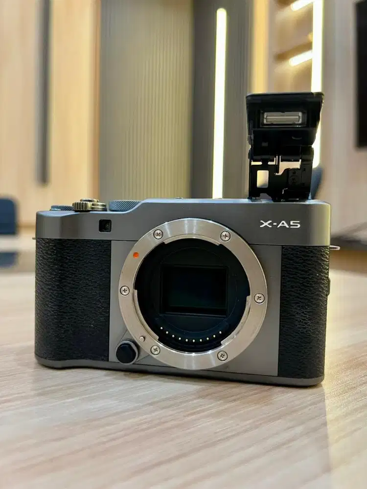 Fujifilm X-A5 Like new