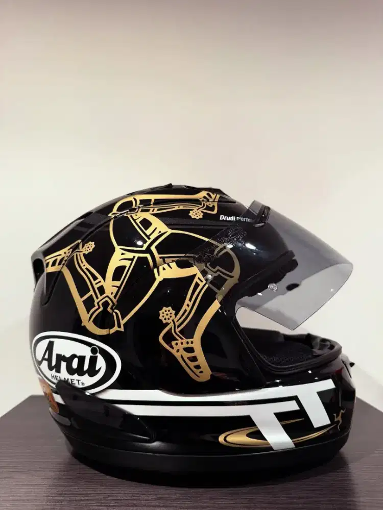 arai RX-7 TT ioM 2010 xs