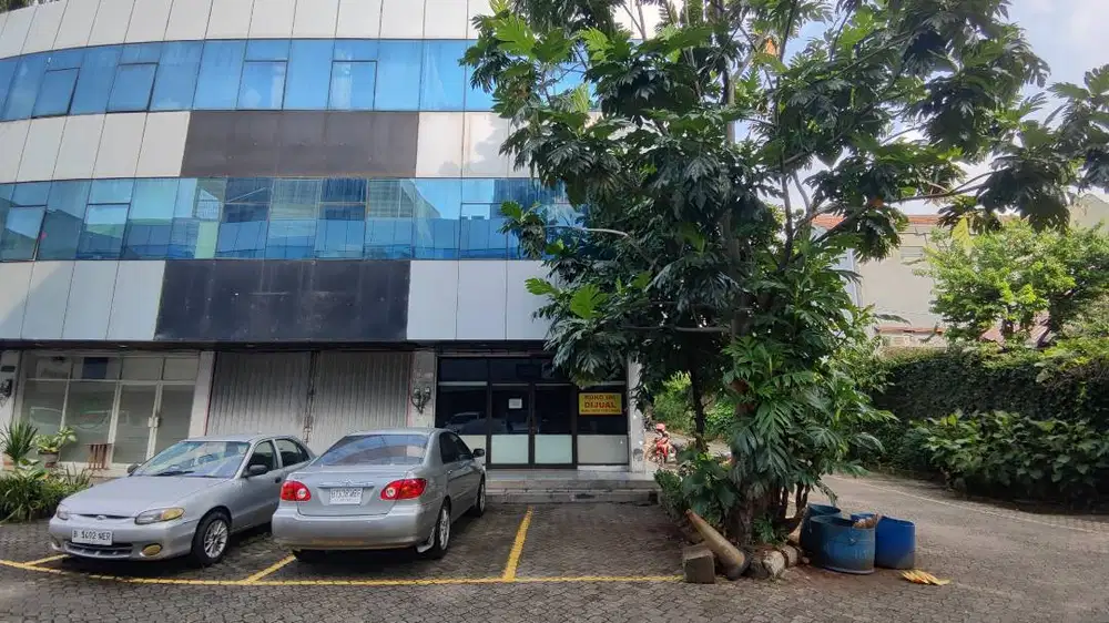 Ruko 3 Lantai dan Rooftop Strategis Mepet Jakarta di Ciputat