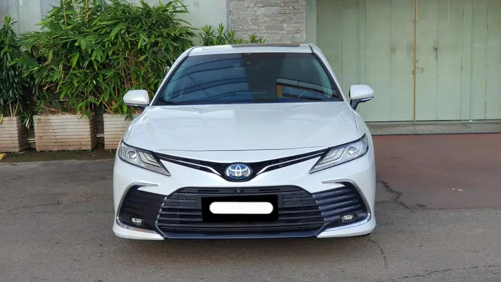 Mm45rb toyota camry hybrid tss jbl 2023 putih sunroof