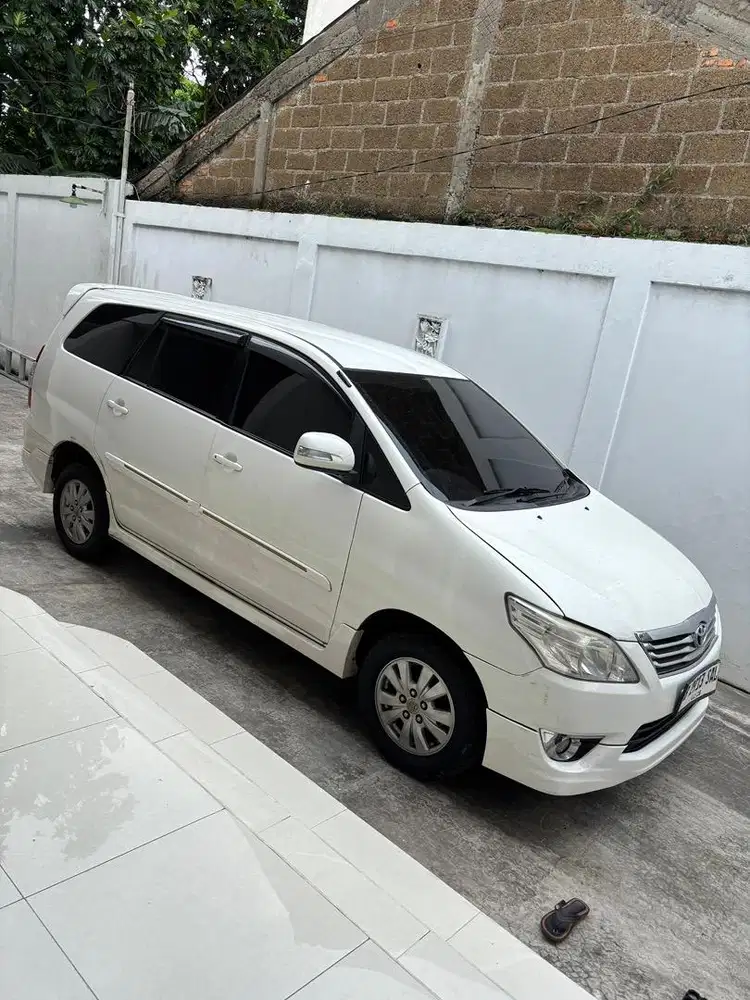 Toyota Kijang Innova G AT/2013