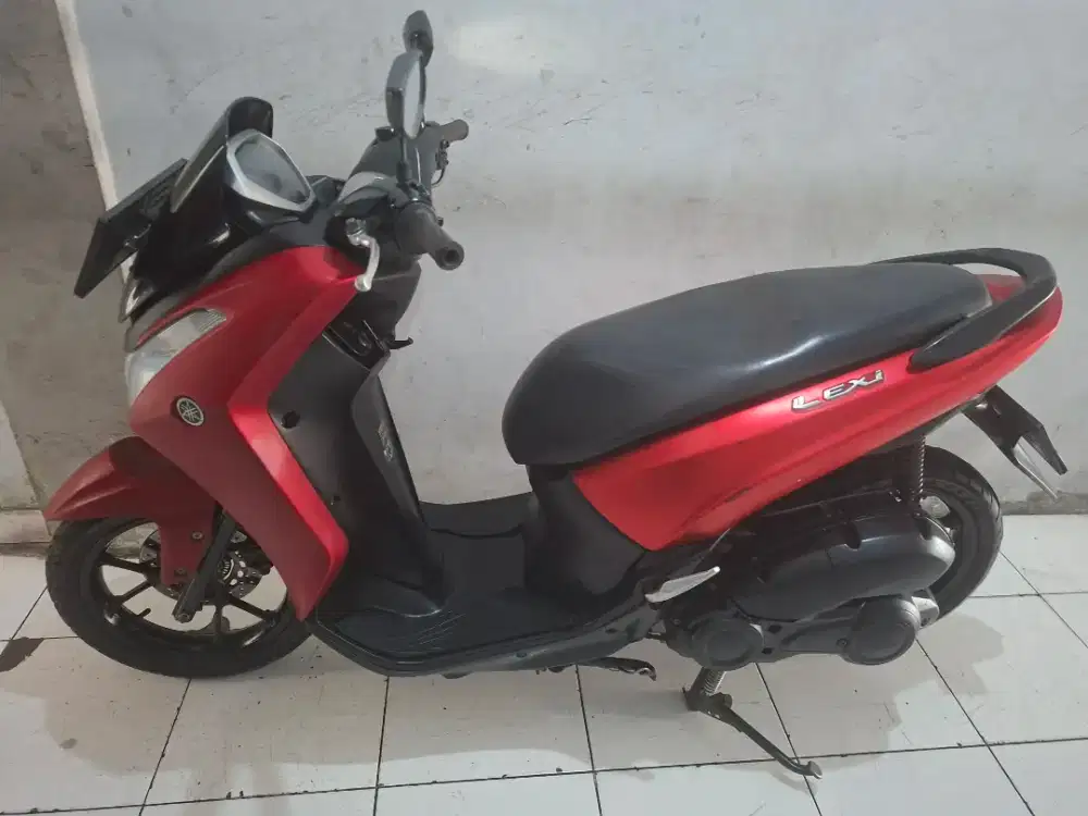 Yamha Lexi plat B