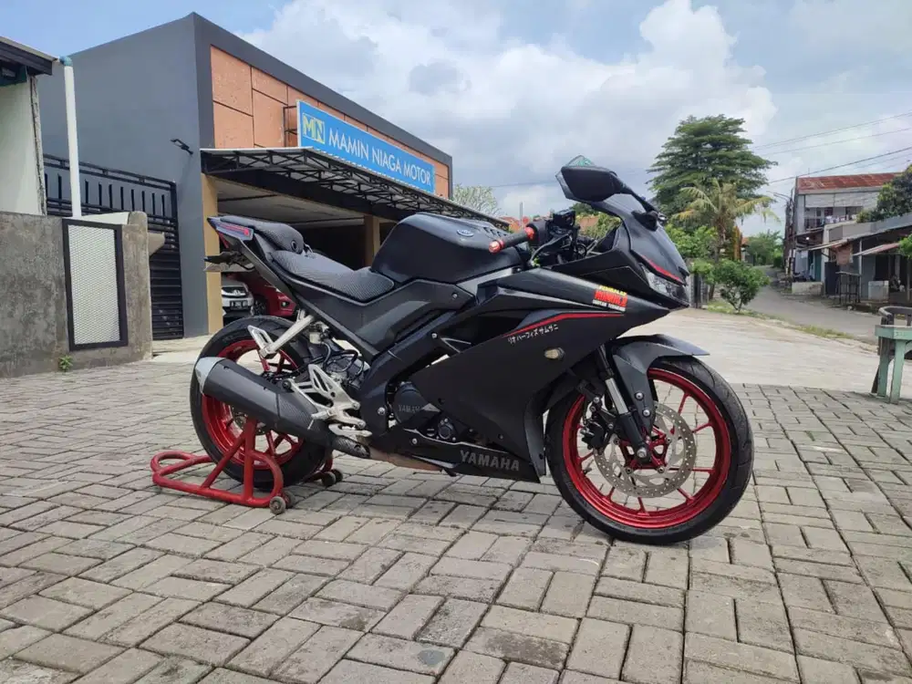 R15 V3 TAHUN 2017 GRESS TOP