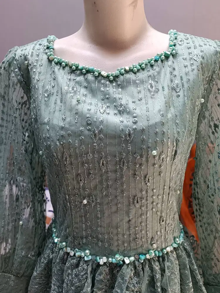 Preloved Dress Pesta Brukat Hijau Sage