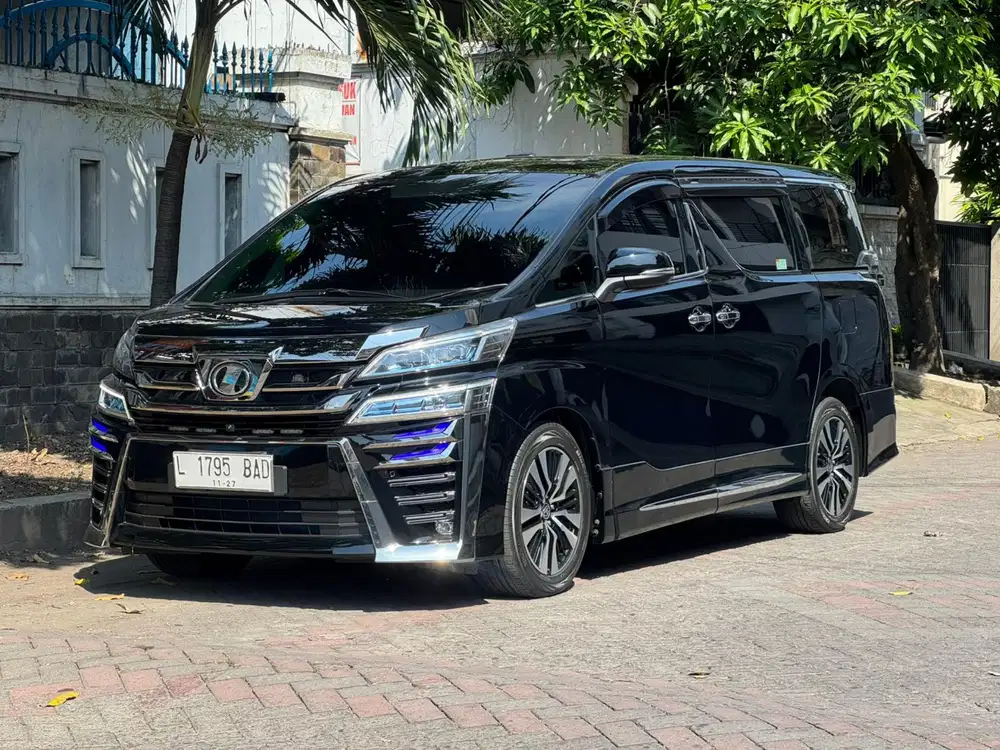 Toyota Vellfire 2.5 G ATPM At 2019 km +/- 67.000