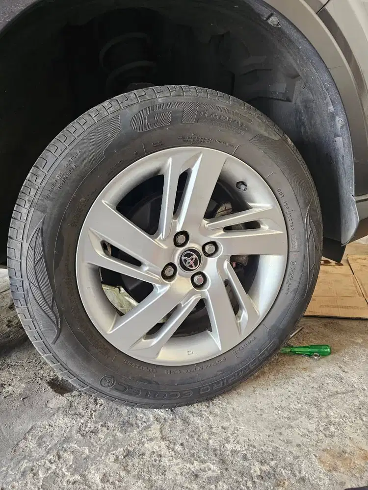 Ban Champiro 205/65 R16