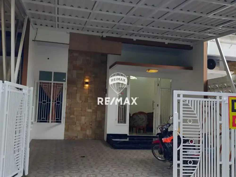 DIJUAL CEPAT - RUMAH 2 LANTAI SIAP HUNI DAERAH JAGAKARSA