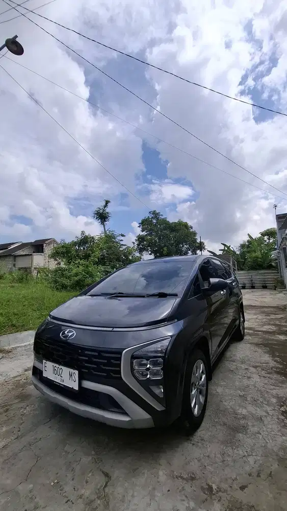 DIJUAL Hyundai Stargazer Essential Matic IVT 2023 LOW KM