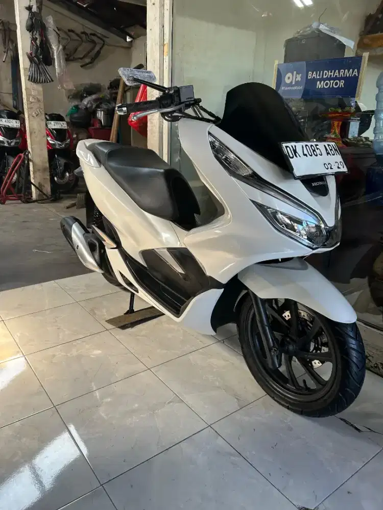 Dp 500 Honda PCX. 150 CC thn 2019 cash. Bali dharma motor