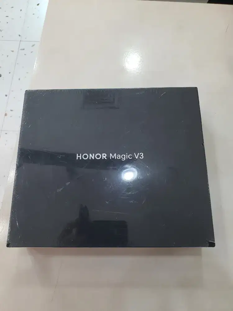 Honor magic v3 12/512 garansi resmi 1 tahun