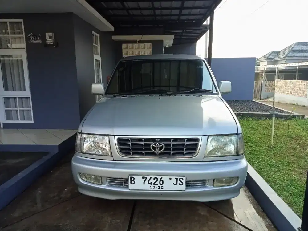 Toyota Kijang Kapsul SGX