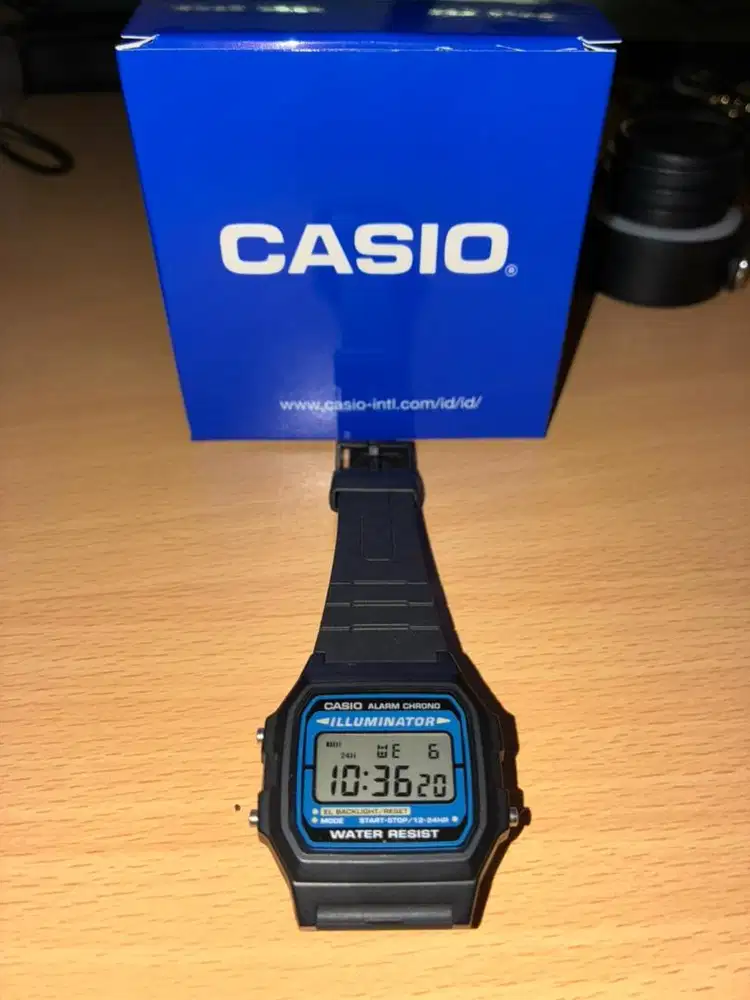 Casio F-105 Nego2 Tipis