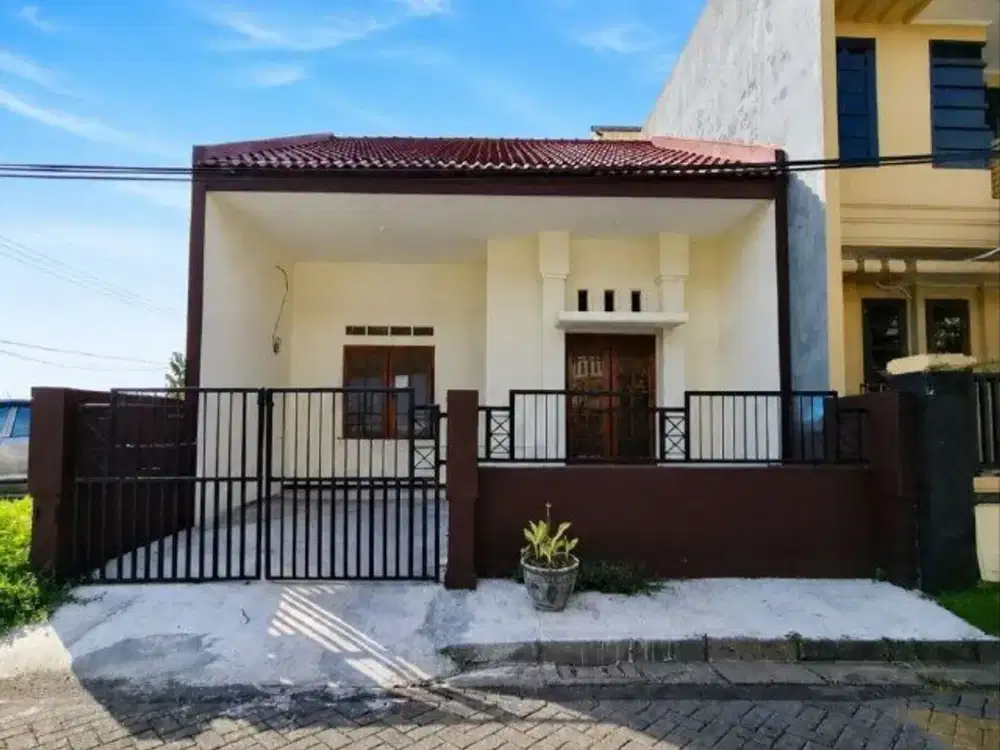 Rumah Puri Asri, Pakuwon City STRATEGIS, SIAP HUNI, CARPORT