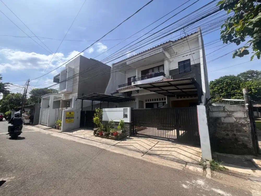 Dijual Rumah cantik area Karang Tengah, Lebak Bulus jaksel