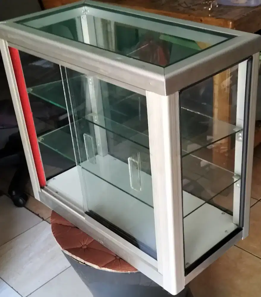 JUAL ETALASE ROKO