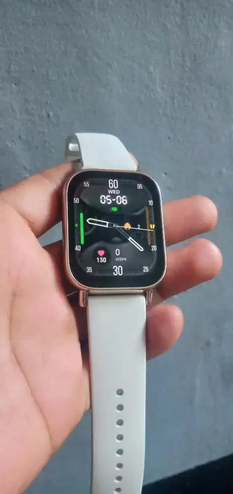 Redmi Watch 5 Lite Warna Putih - Like New Bs TT/BT Android
