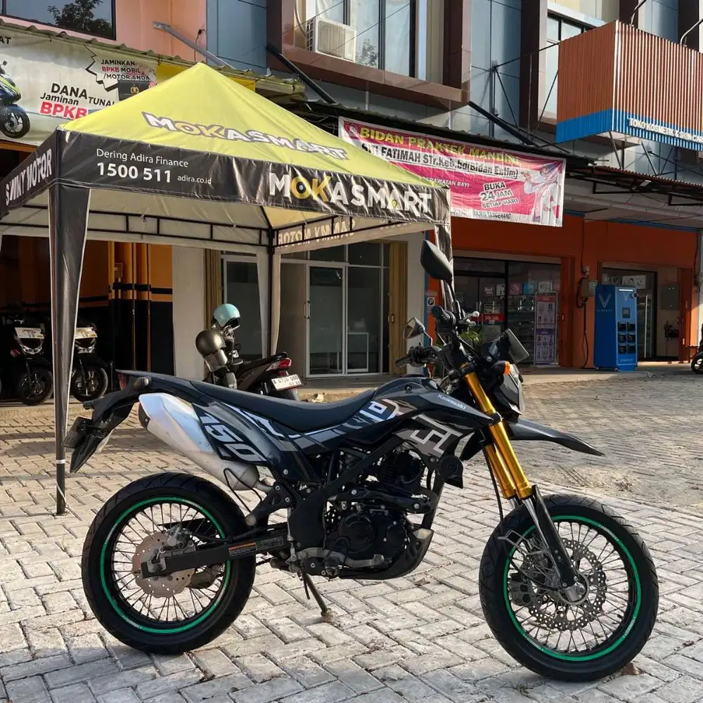 KAWASAKI D-TRACKER 150 SE 2022 LIKE NEW