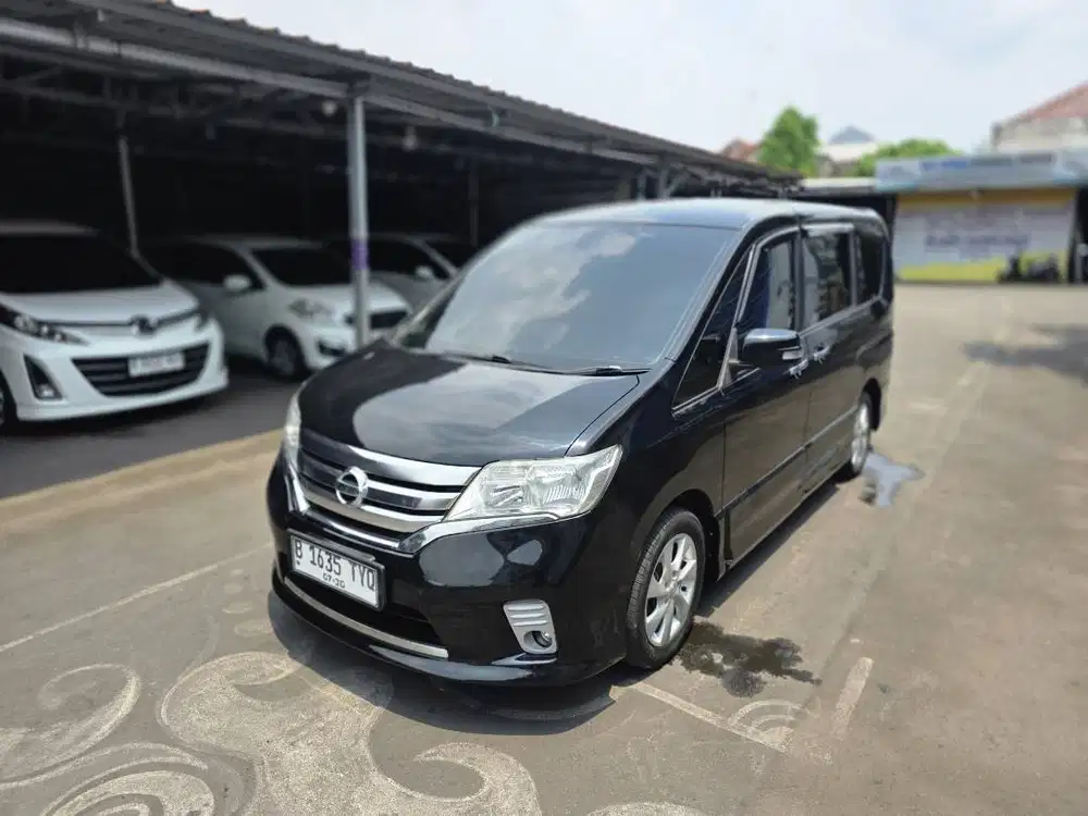 DP 5 JT NISSAN SERENA HWS 2.0 MATIC 2014