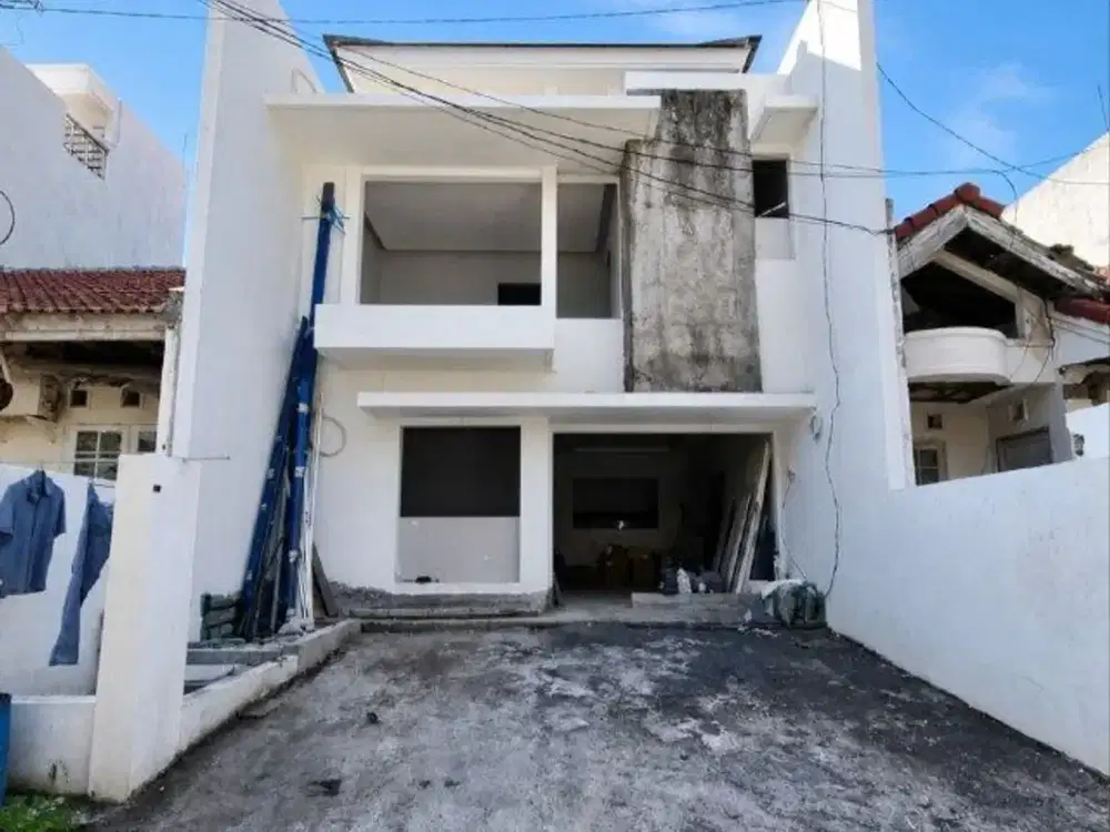 Rumah Griya Asri, Pakuwon City NEW, STRATEGIS, KITCHEN SET, CARPORT 2